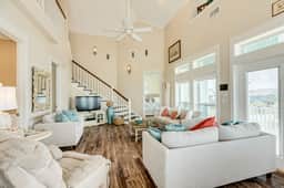 Seaside Luxe - Image 3