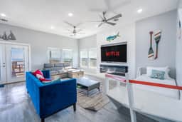 Mahi House Beachfront Paradise - Image 3