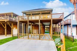 Sunset Shores Cottage - Image 3