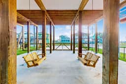 Sunset Shores Cottage - Image 4