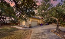 Captivating Cottage - Image 4