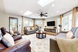 Meadow Creek House - Image 3