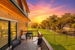 Luxe Lake Living - Image 3