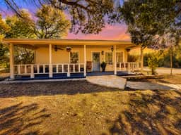 Meadow Creek Cottage - Image 2