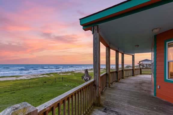 Cabin by the Sea - Image 1