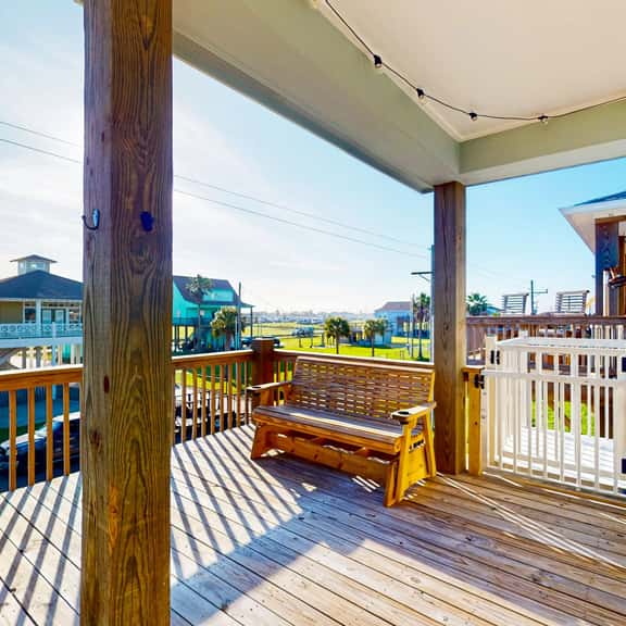 Sunset Shores Cottage - Image 1