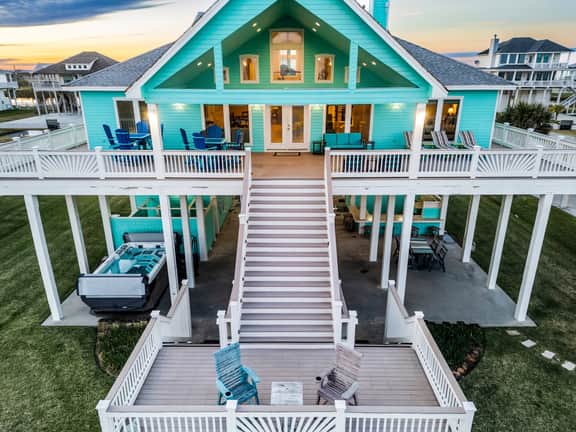 Beachfront Hideaway - Image 5