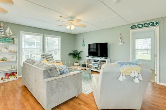 Turtle Sea-Renity Beach Cottage - Image 4