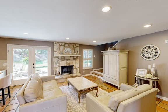 Three King Beds, Private Pool And Dog Friendly - Image 5