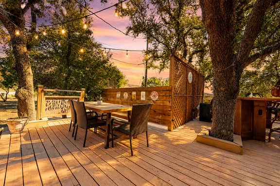 Meadow Creek House and Cottage - Image 5