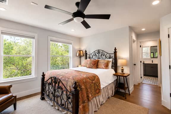Frontier Ranch Retreat & Cabin - Image 5