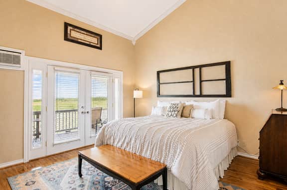 Texas Living - Image 4