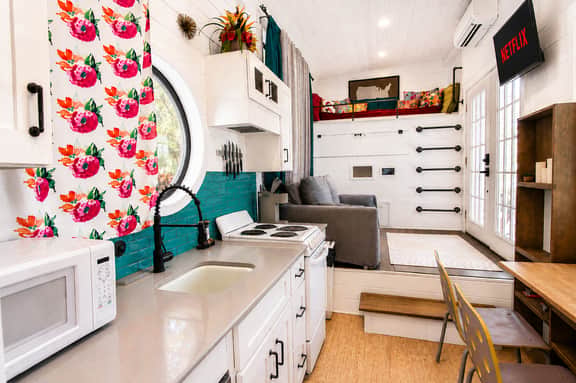 Chimney Rock Tiny Home - Image 3