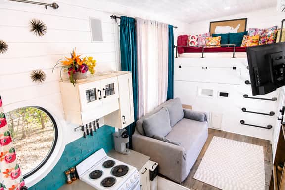 Chimney Rock Tiny Home - Image 4