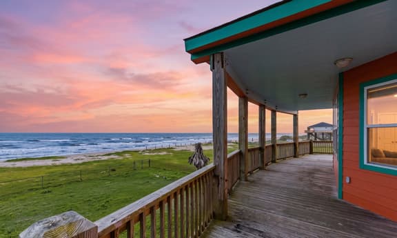 Cabin by the Sea - Image 1
