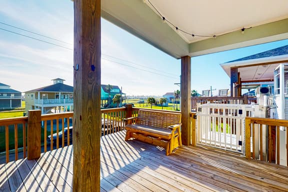 Sunset Shores Cottage - Image 1