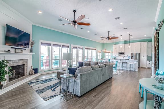 Southern Paradise - Image 1