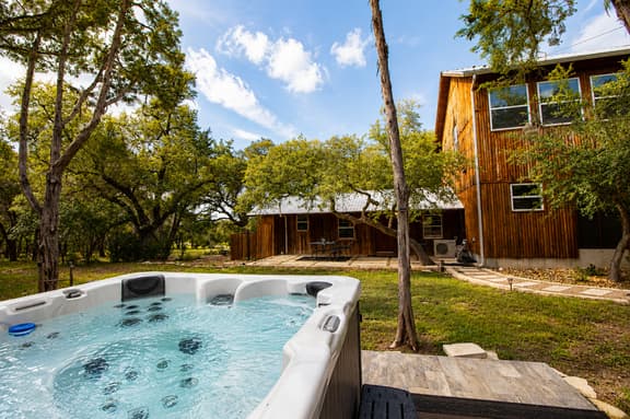 Frontier Ranch Retreat & Cabin - Image 1