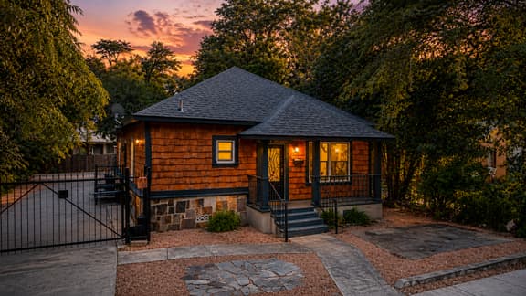 Hideaway off St Marys - Image 1