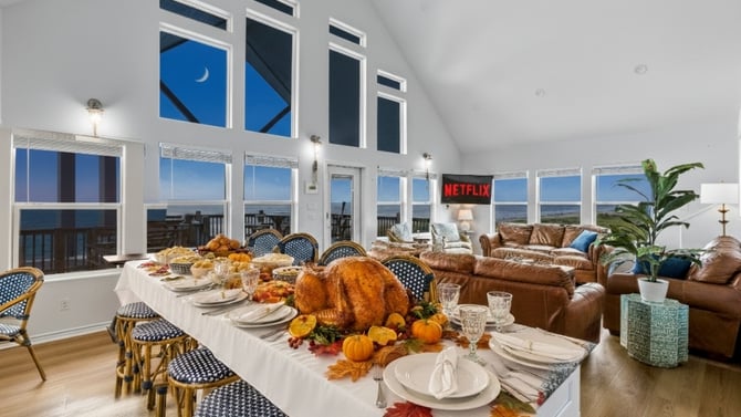Thanksgiving Weekend at Crystal Beach: Trading Turkey Traffic for the Beach