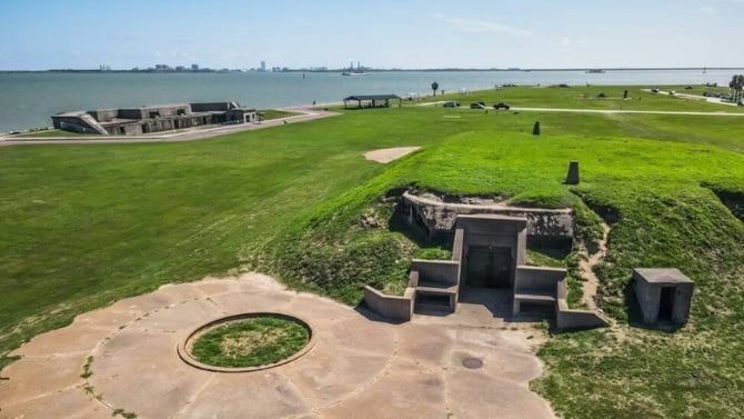 Fort Travis Seashore Park: Crystal Beach's Coastal History, Up Close